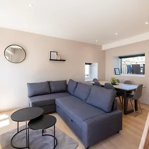 Joli T3 En Duplex Avec Terrasse Embrun